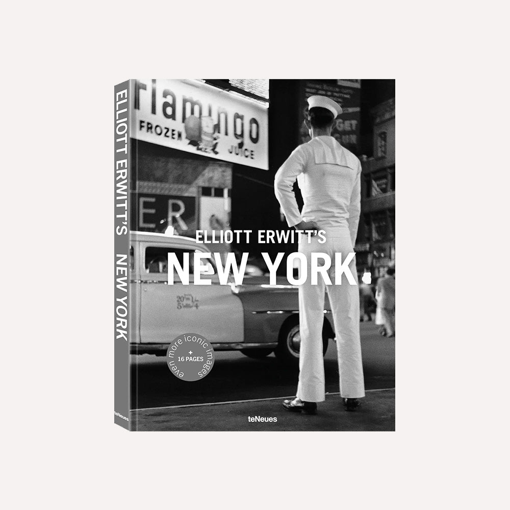 Book cover of 'New York' by Elliott Erwitt with a black and white photo of a person standing on a street.