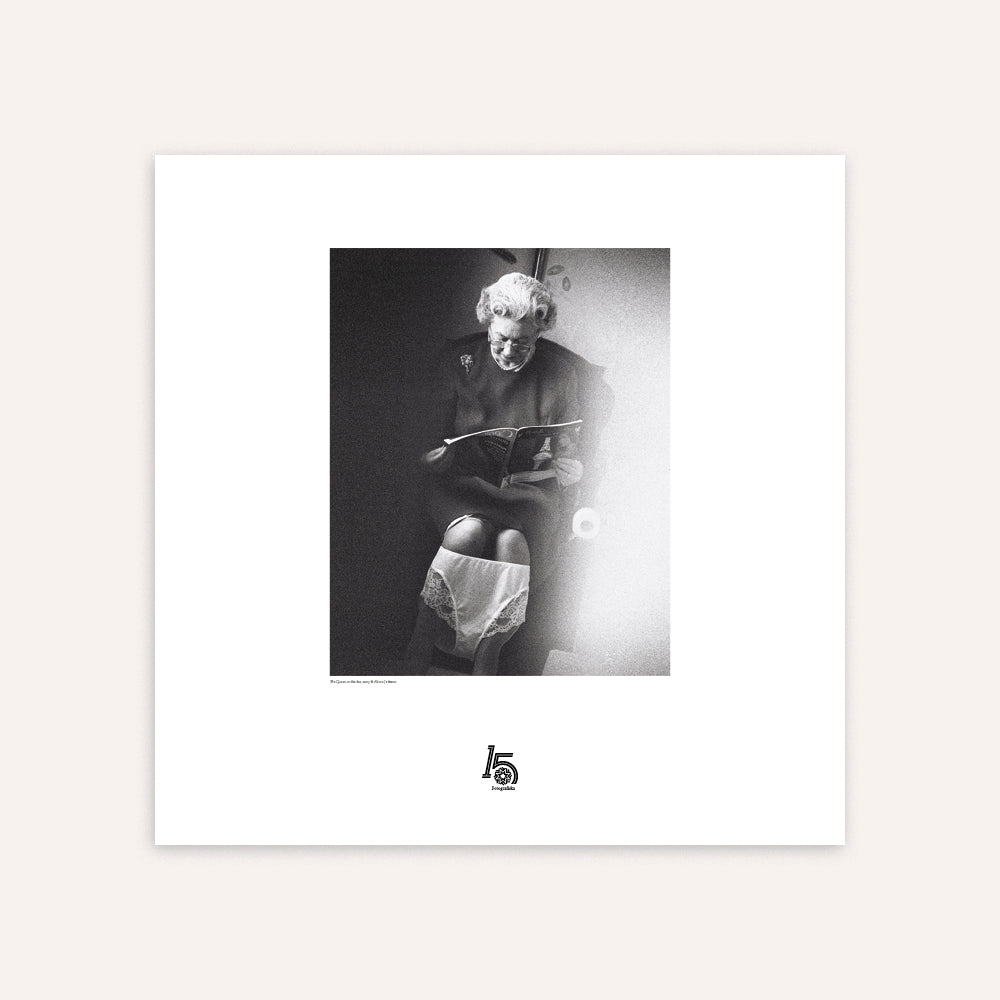 Queen on the loo Poster