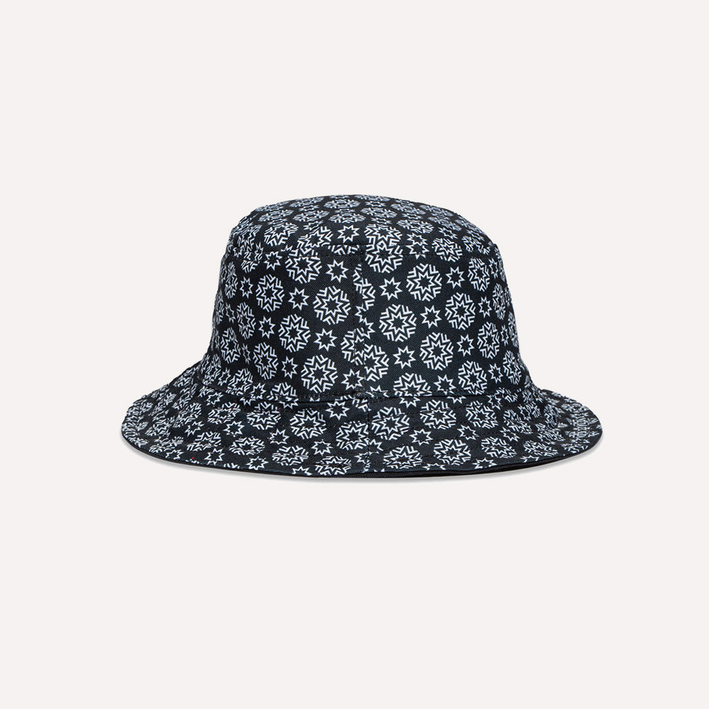Bucket hat with white fotografiska logos